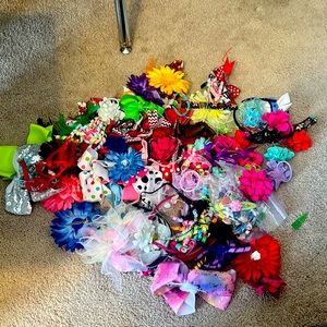 Huge lot hair bows and clips
